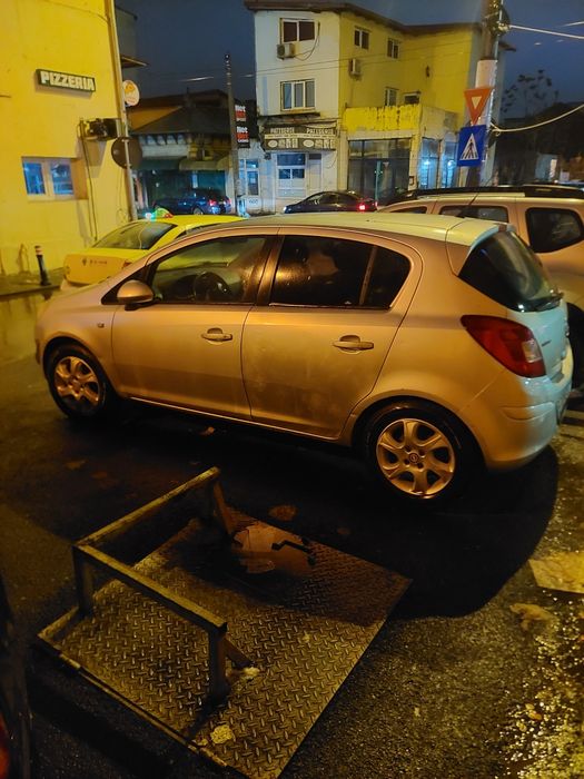 Se vinde urgent opel corsa 1.2