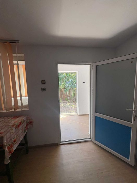 Casa renovata in Ghirdoveni Dambovita curte 470m2 direct proprietar