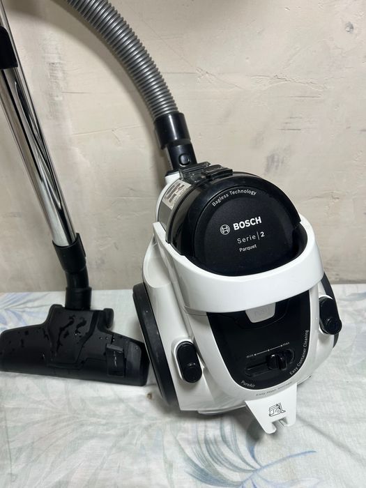 Bosch авто пылесос