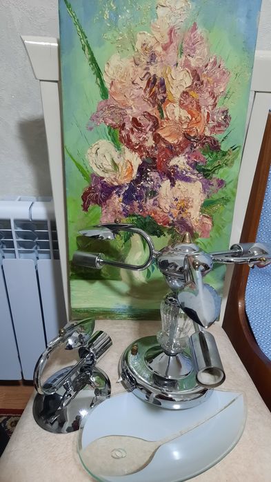 Продаётся люстра и бра