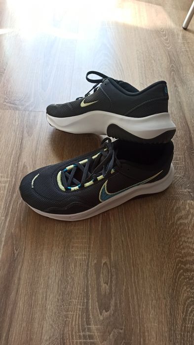 Nike Legend Essential 3NN