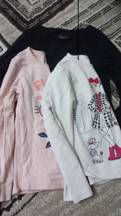 Продам пакет вещей от 3-5 лет