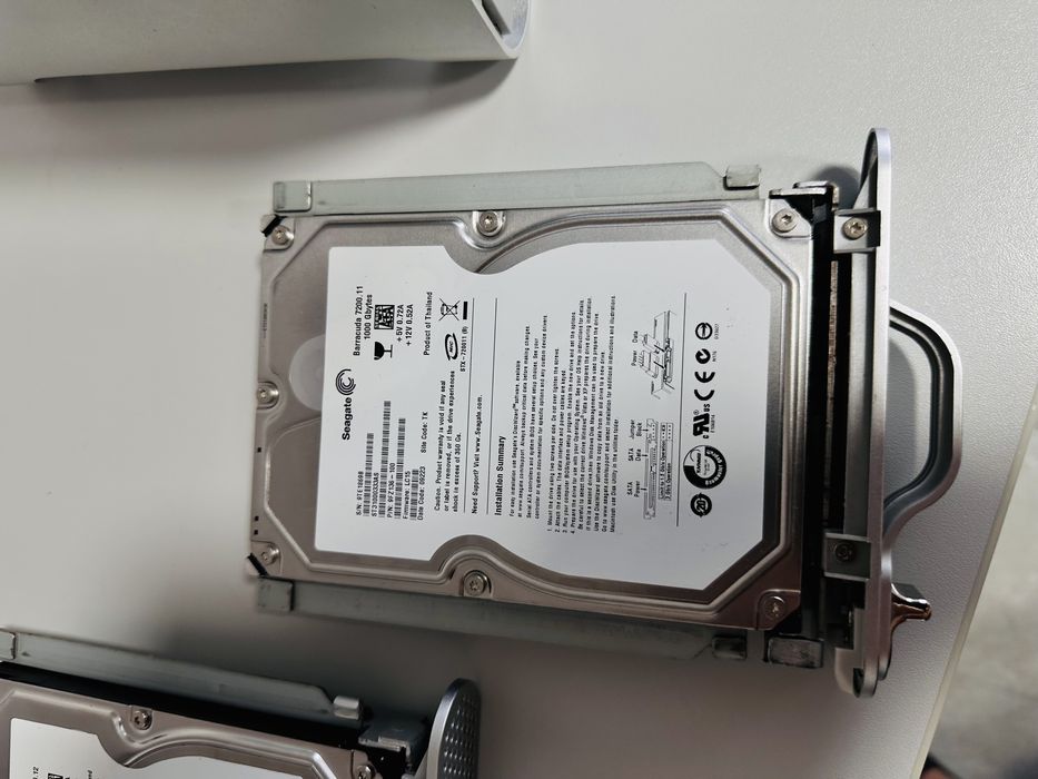Unitate iomega cu 2 harduri Seagate 1TB-7200rpm,stare perfectă!