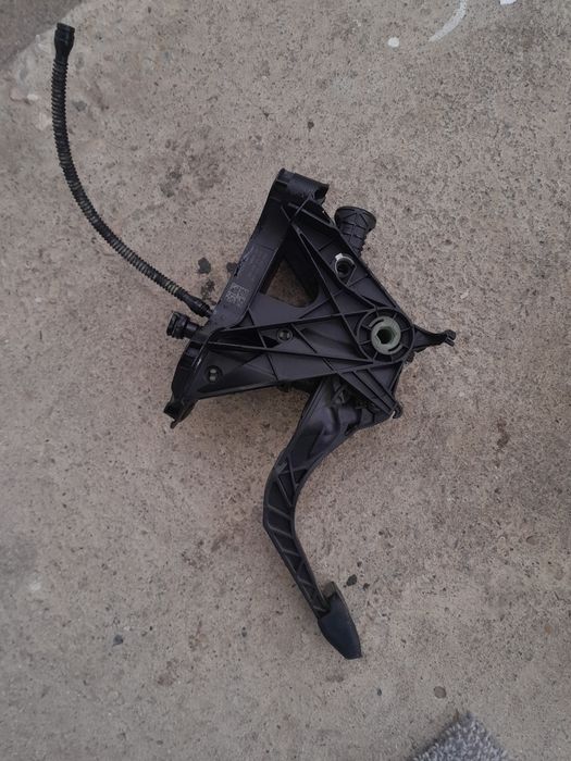 Pedală ambreiaj skoda