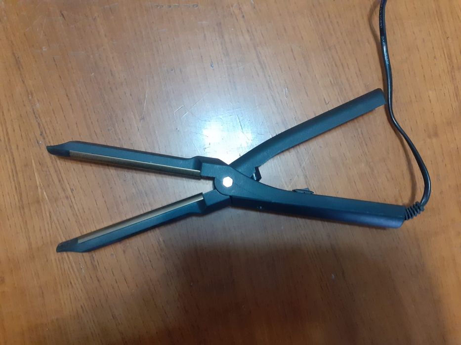 Продам утюжок для волос