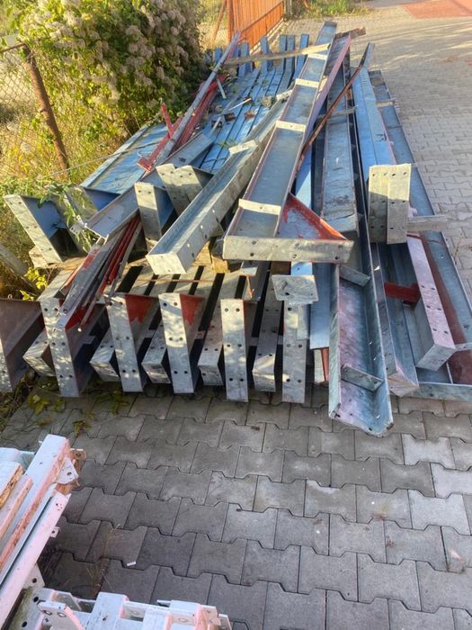 Vand 2 structuri metalice pt hale