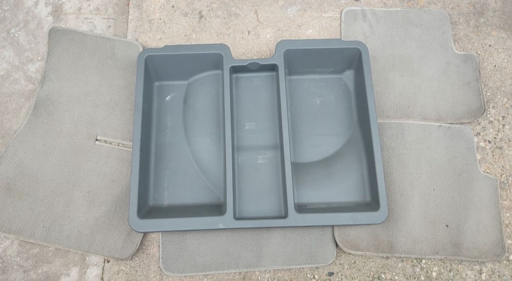 Covorase /Presuri Ford Mondeo universale auto