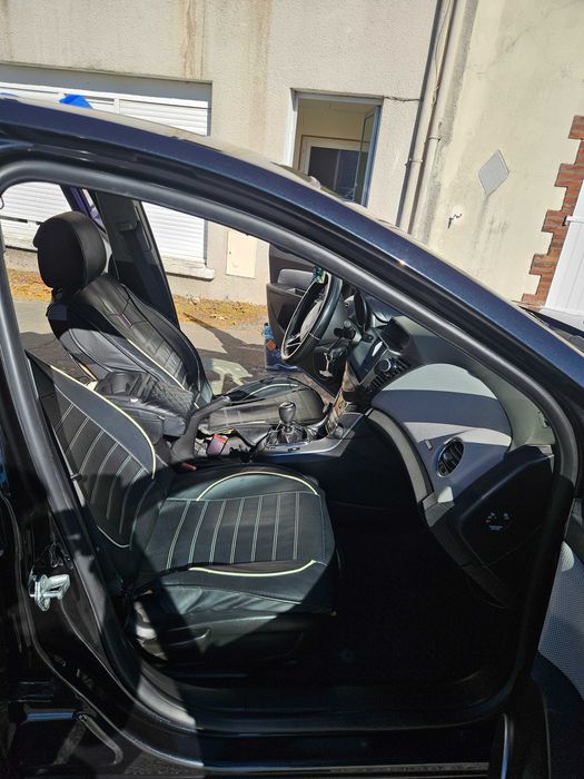 Chevrolet cruz 2000 cc