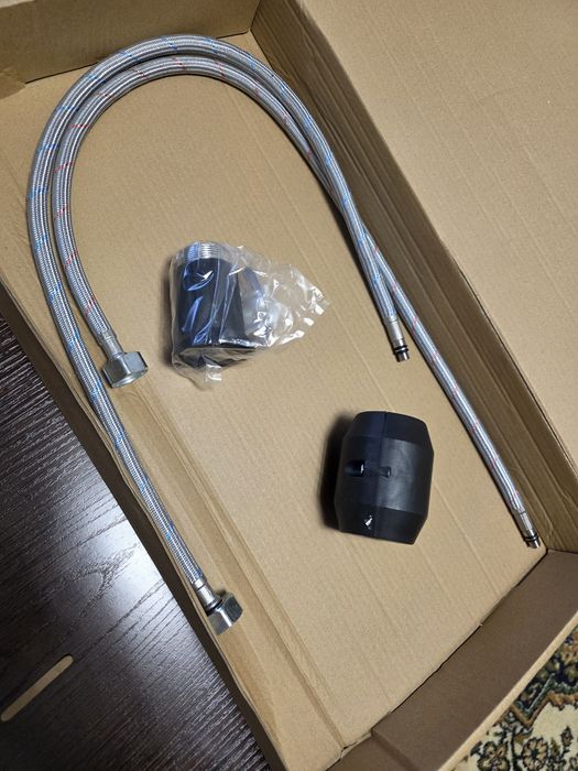 Продам смеситель кухонный