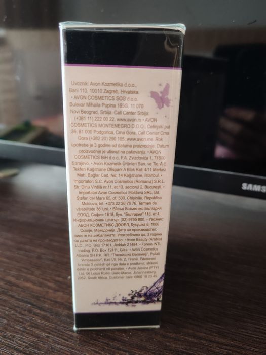 Parfum Avon Parisian Chic dama