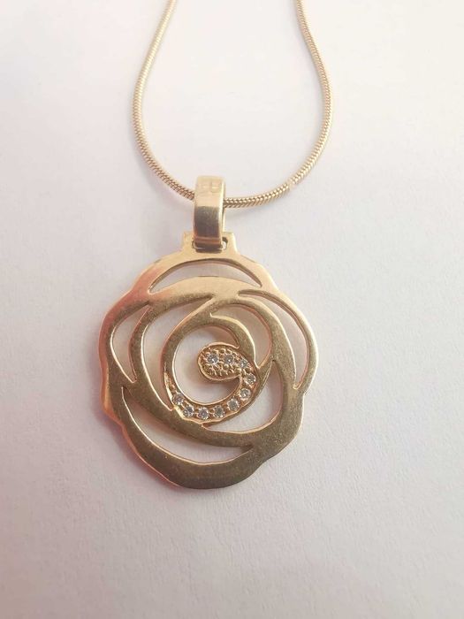 Продавам златен комплект/сет TOUS с диаманти