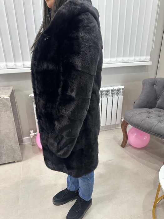 Срочно продам Норковую шубу