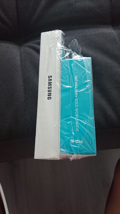 Samsung A17 чисто нов