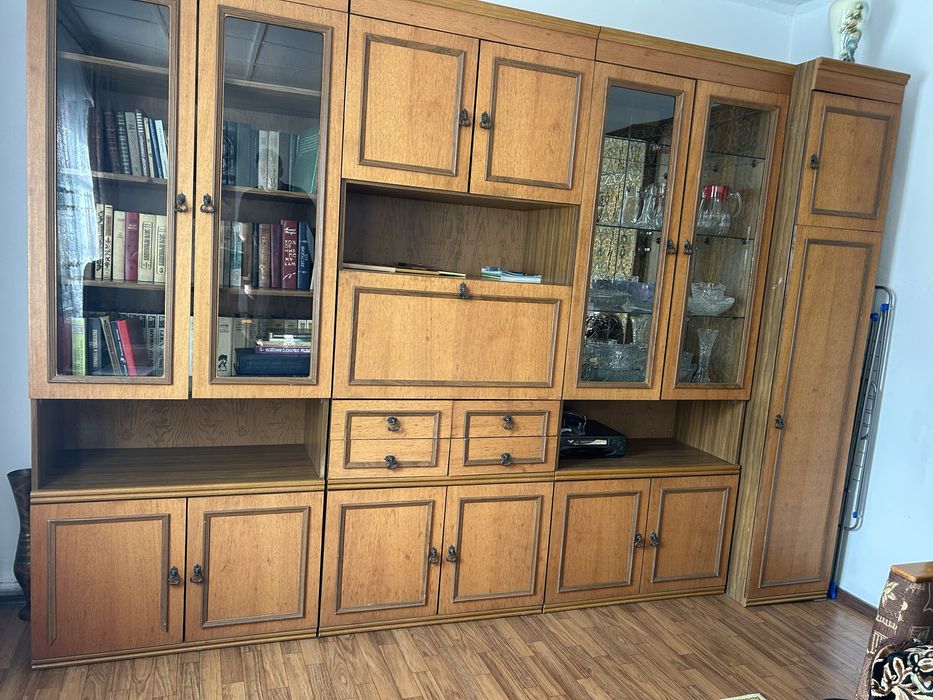 Стенка в гостиную.