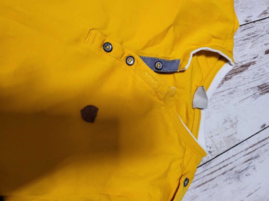 Марков лот две тениски и дънкови панталонки 134см. за 10лв.