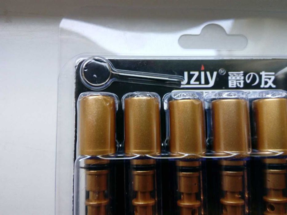 Комплект из пяти муштуков для сигарет