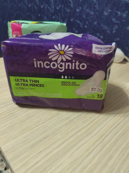 Гигиенические прокладки incognito и kotex.