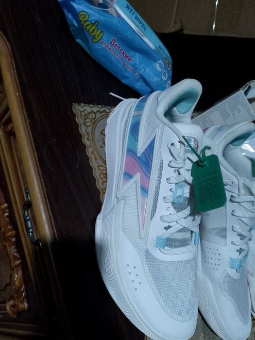 Ogil bolalar oyoq kiyim sotiladi