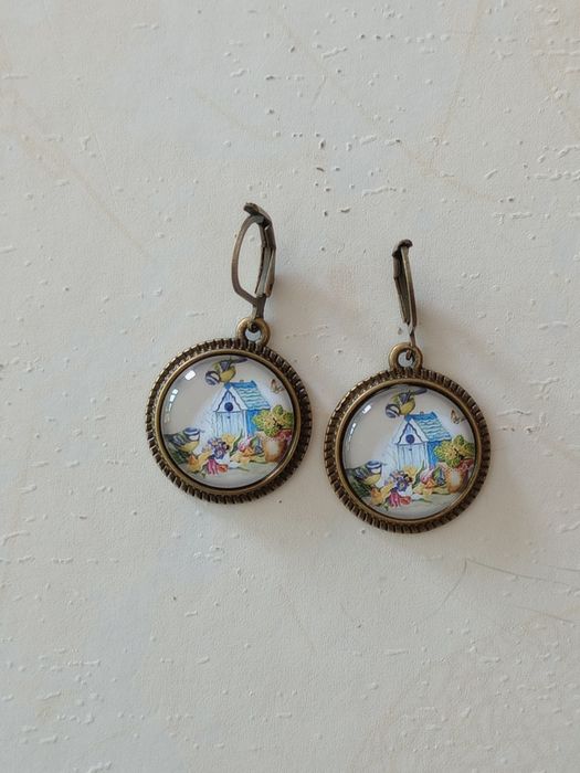 Продавам нови обеци