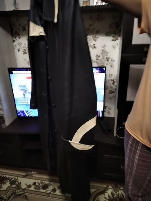 Продам плащ натуральная кожа.