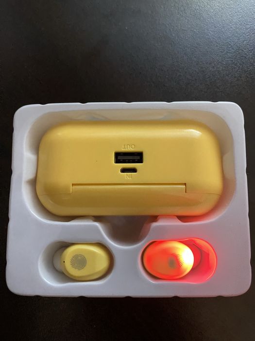 Продавам чисто нови безжични слушалки