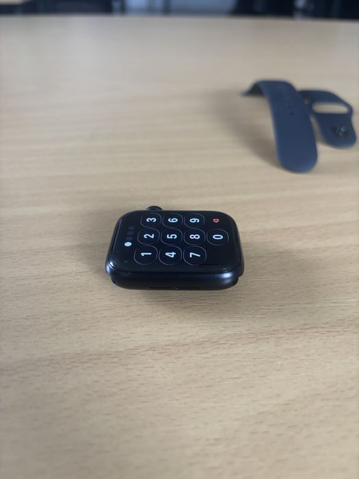 Apple watch se.