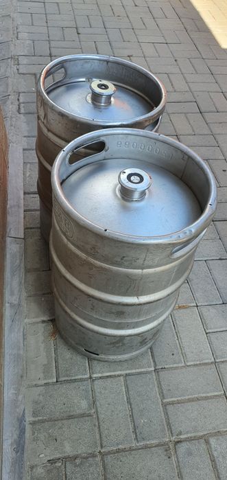 Vând butoaie inox de 50 L