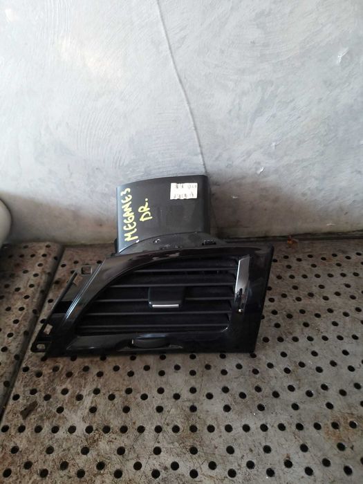 Grila aer ventilatie bord dreapta renault megane 3