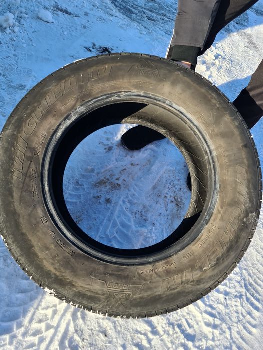 Продам резину на авто