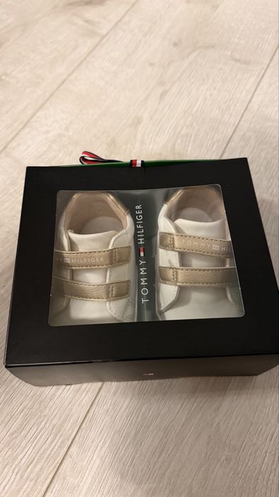Vand incaltaminte copii Tommy Hilfiger, marimea 19, aurii