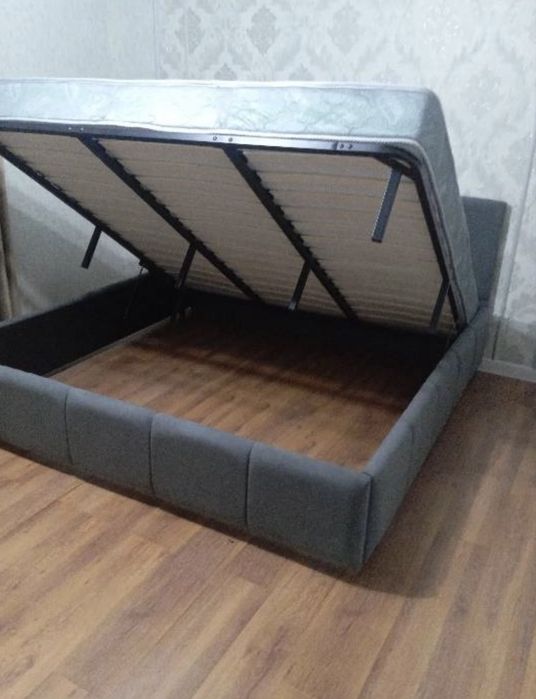 Продам   кровать пишите звоните