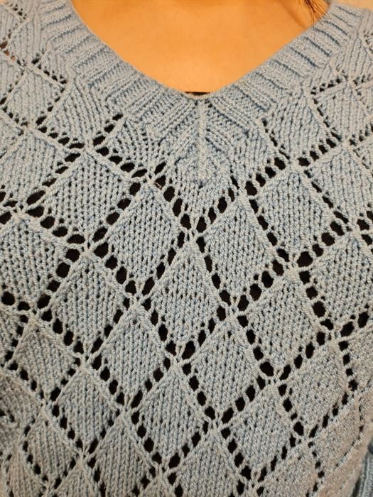 Продам новую кофту ручной вязки