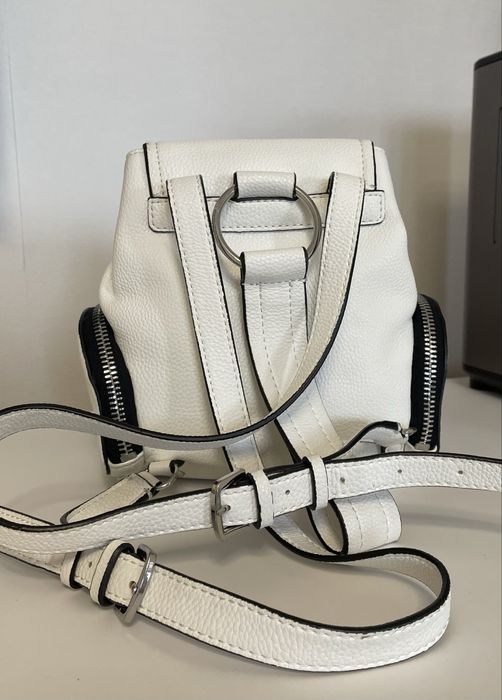 Guess рюкзак - сумка белый оригинал