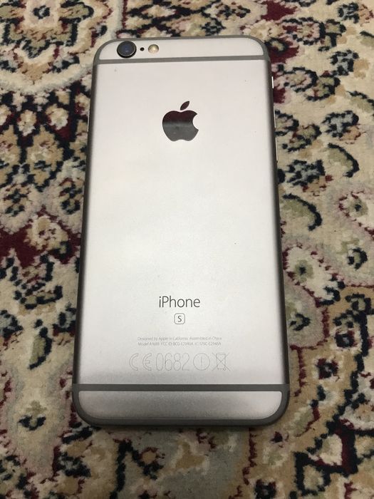 Продам Айфон 6 сильвер 16 гб