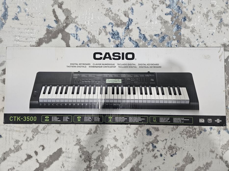 Продается Синтезатор Casio CTK-3500 со стойкой
