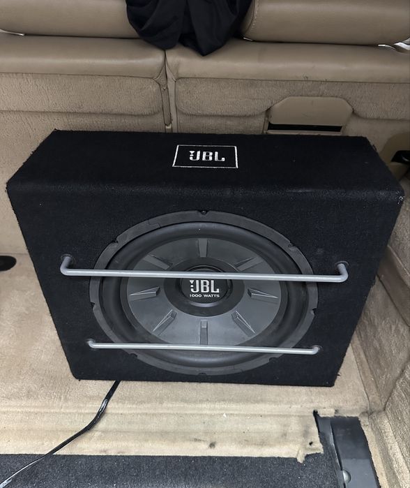 Баскаса JBL + усилвател Pioneer