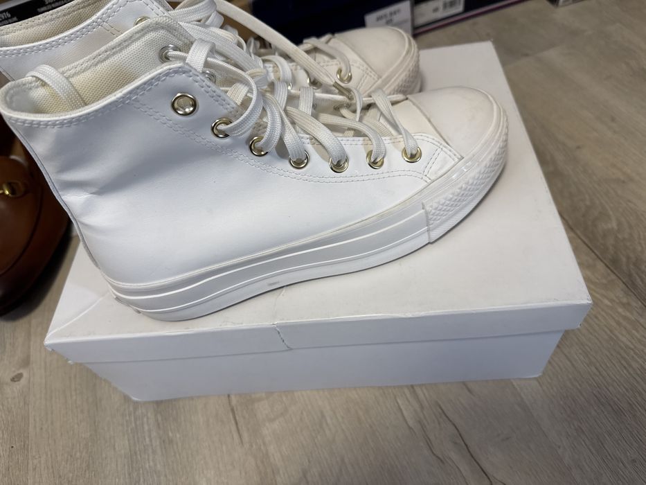 Converse din piele albă pentru femei, mărimea - 38 Nou-nouțe