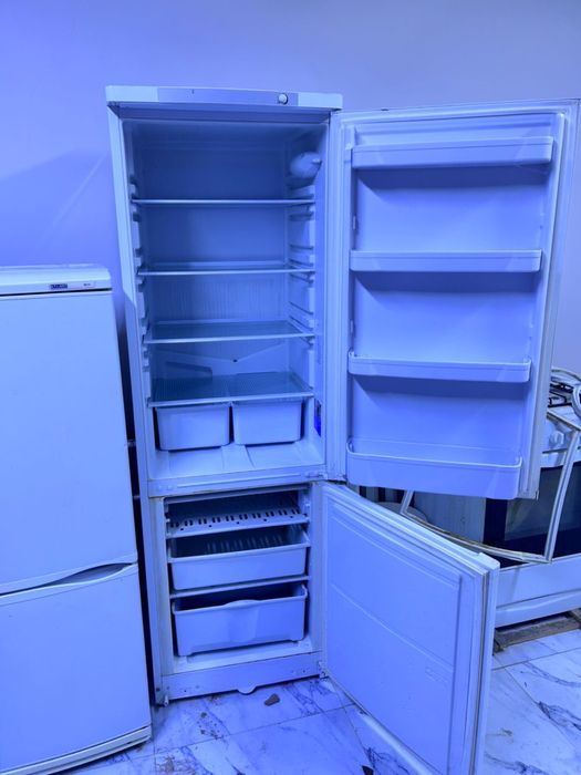 Холодьилник Indesit