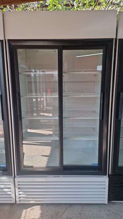 Витринные холодильники