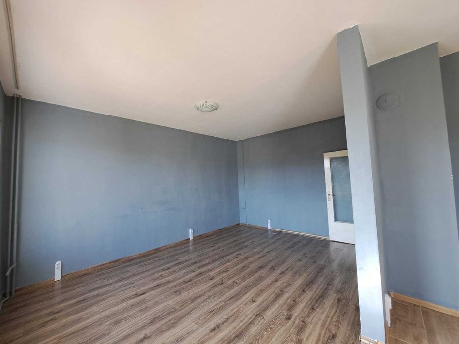 Продава се Тристаен апартамент в Пловдив, Тракия - 86 кв.м за 771 €/кв.м - Снимка #11