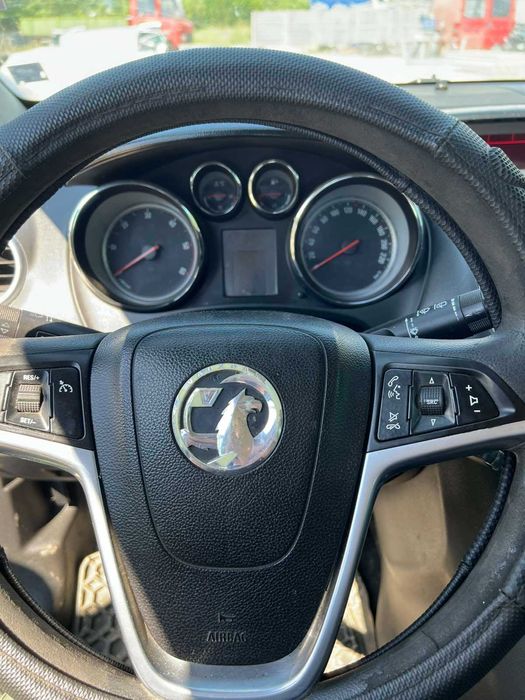 Opel Meriva 1.7 CDTi 2011 На Части