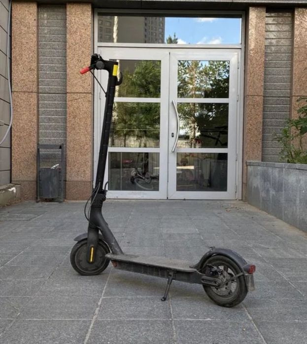 Электросамокат .