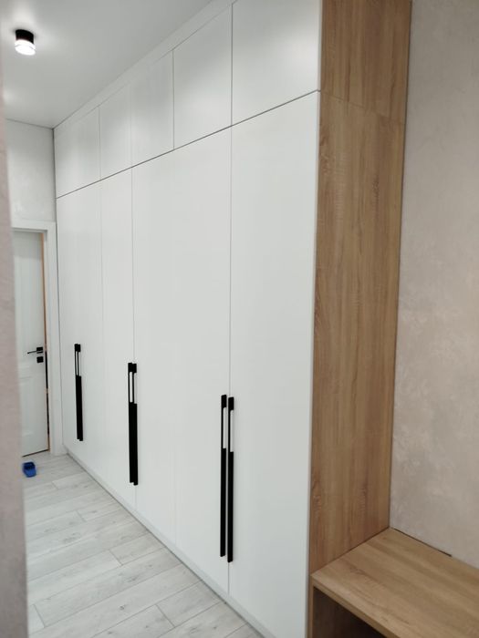 Кухонный гарнитур и шкафы