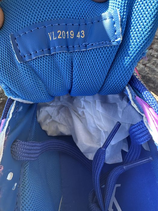 Louis Vuitton no box 43