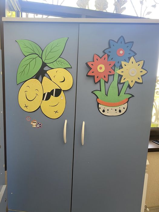 Наклейки для мебели и стен