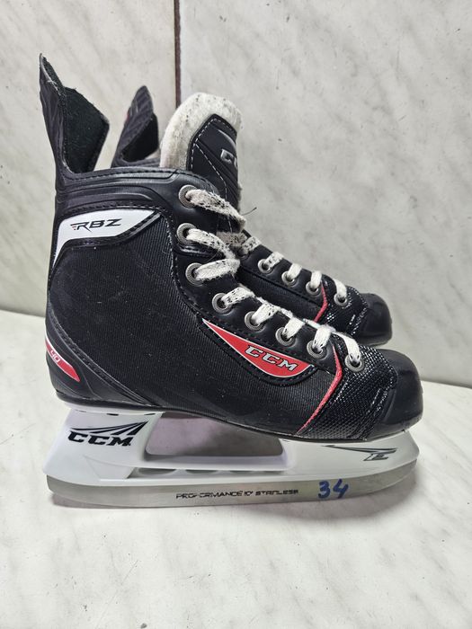 Patine 34 hochei hockey  CCM RBZ 40 marime 35  (  22,5 cm)
