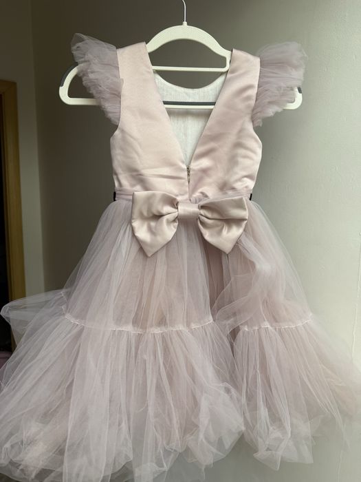 Праздничные платья на девочку 116