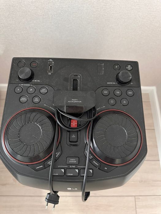 Продам колонку  LG