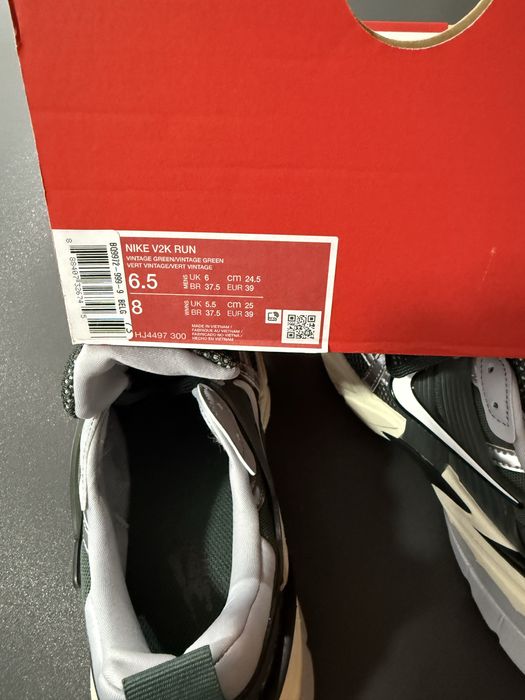 adidasi originali NIKE V2K Run, noi in cutie marime 39  /
