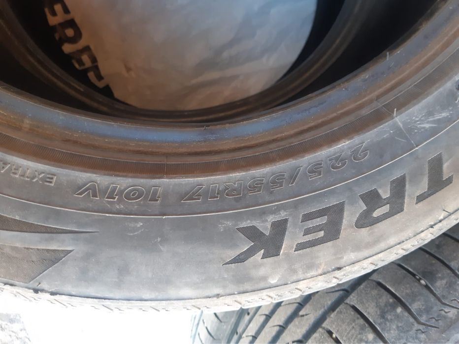 Продам шины на камри 70